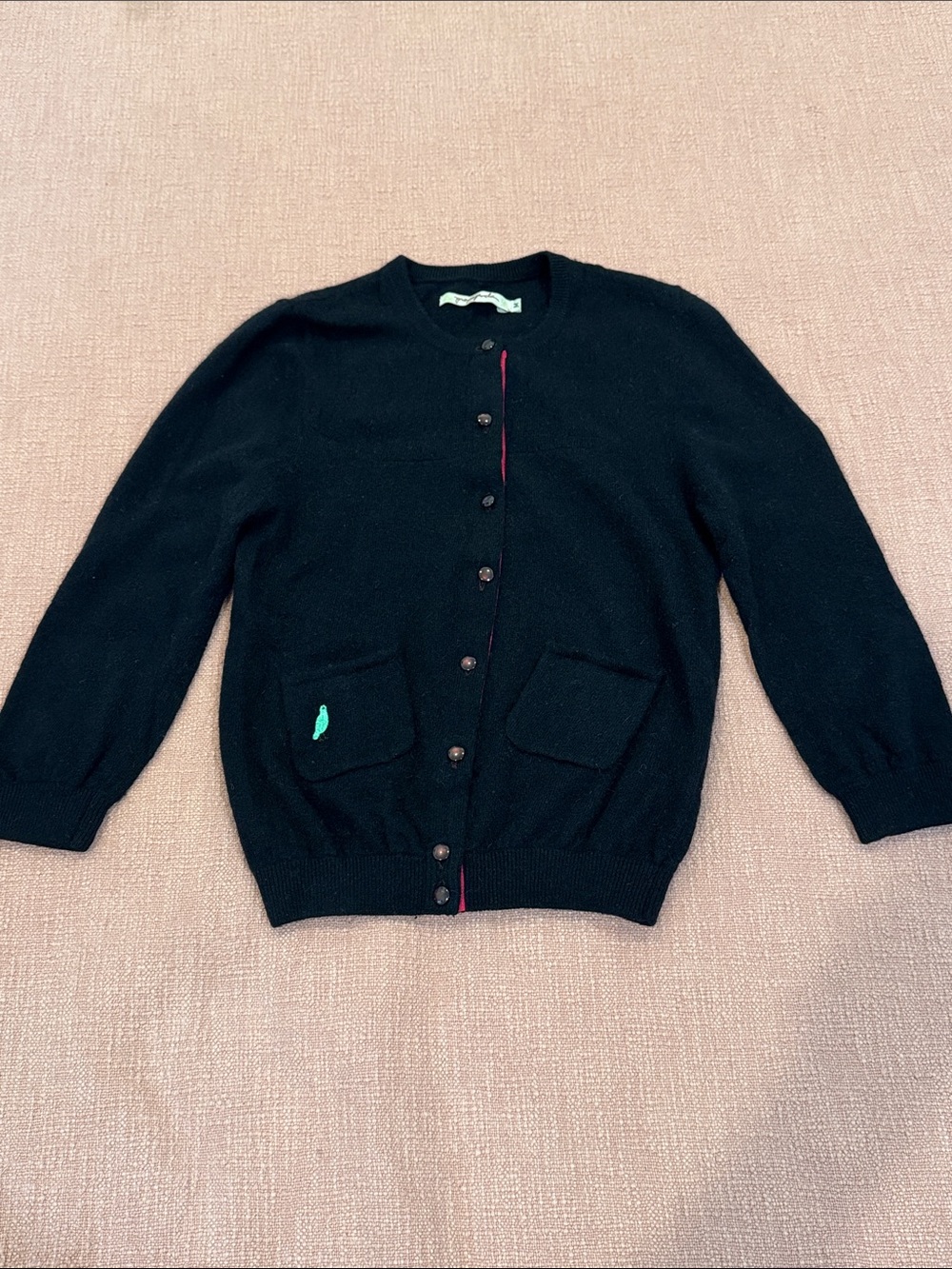 Angora / lambswool embroidered bird detail wm’s button-Up Crewneck Cardigan